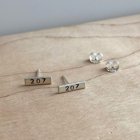 Small Maine 207 Bar Stud Earrings