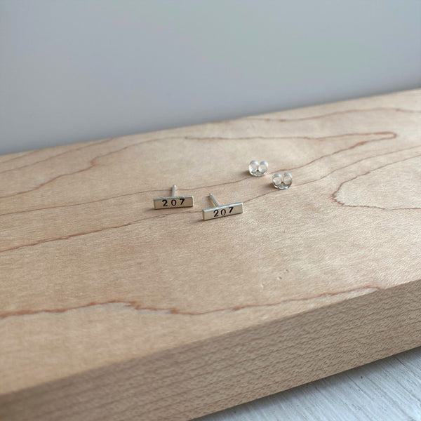 Small Maine 207 Bar Stud Earrings