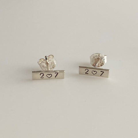 Small Maine Heart 207 Bar Stud Earrings